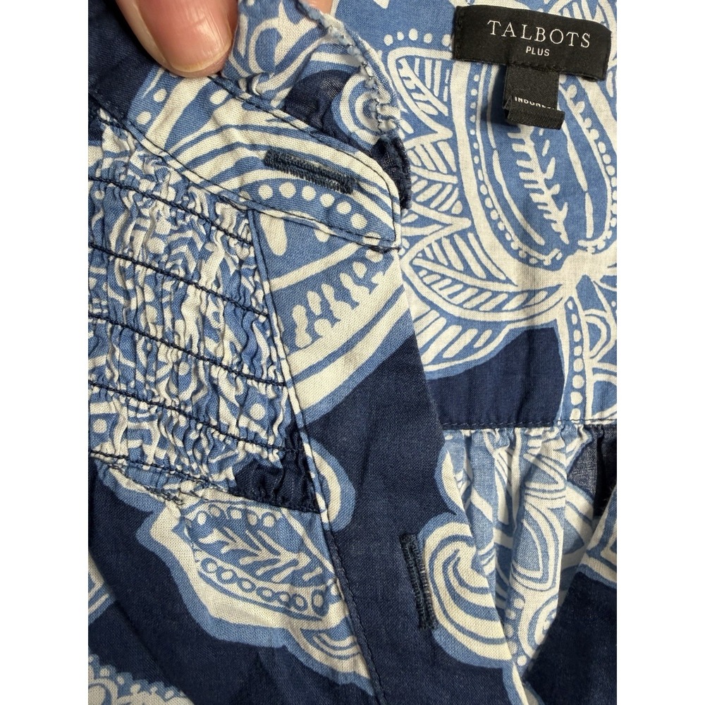 Talbots Navy and White Sleeveless Paisley V-Neck Blouse - Picture 7 of 7